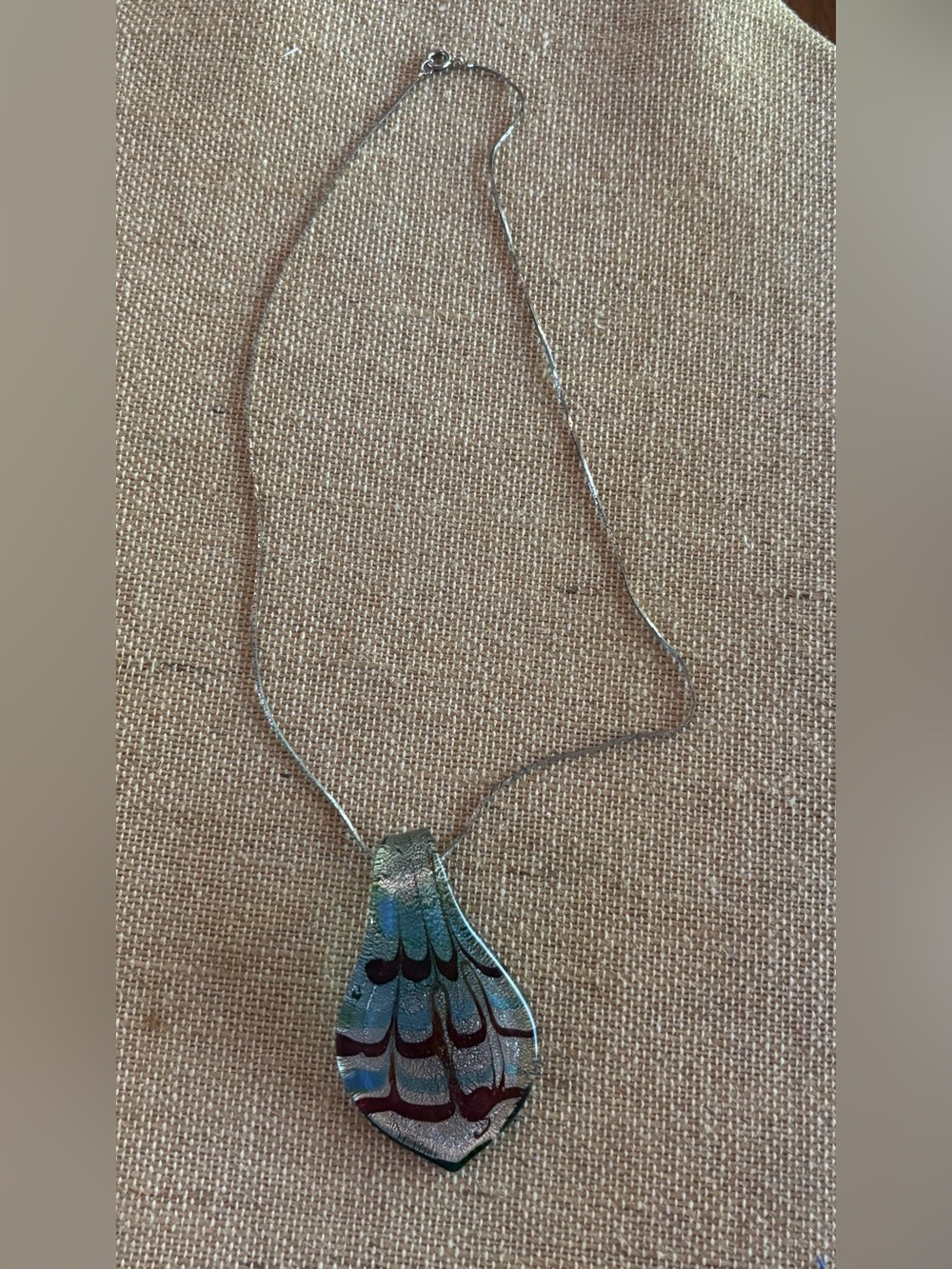Art glass drop shaped pendant necklace 18” Chain Silver Tone